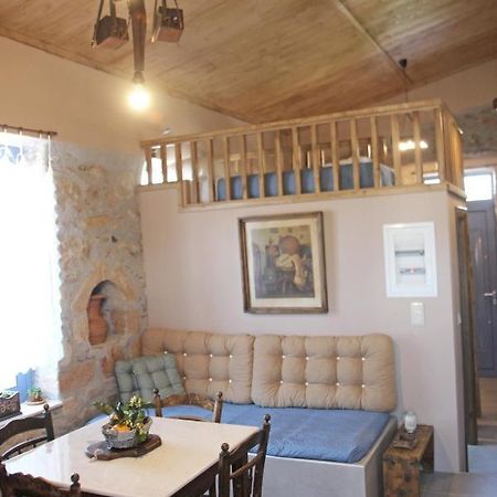 Laini Guest Houses Kouloukouthiana Extérieur photo